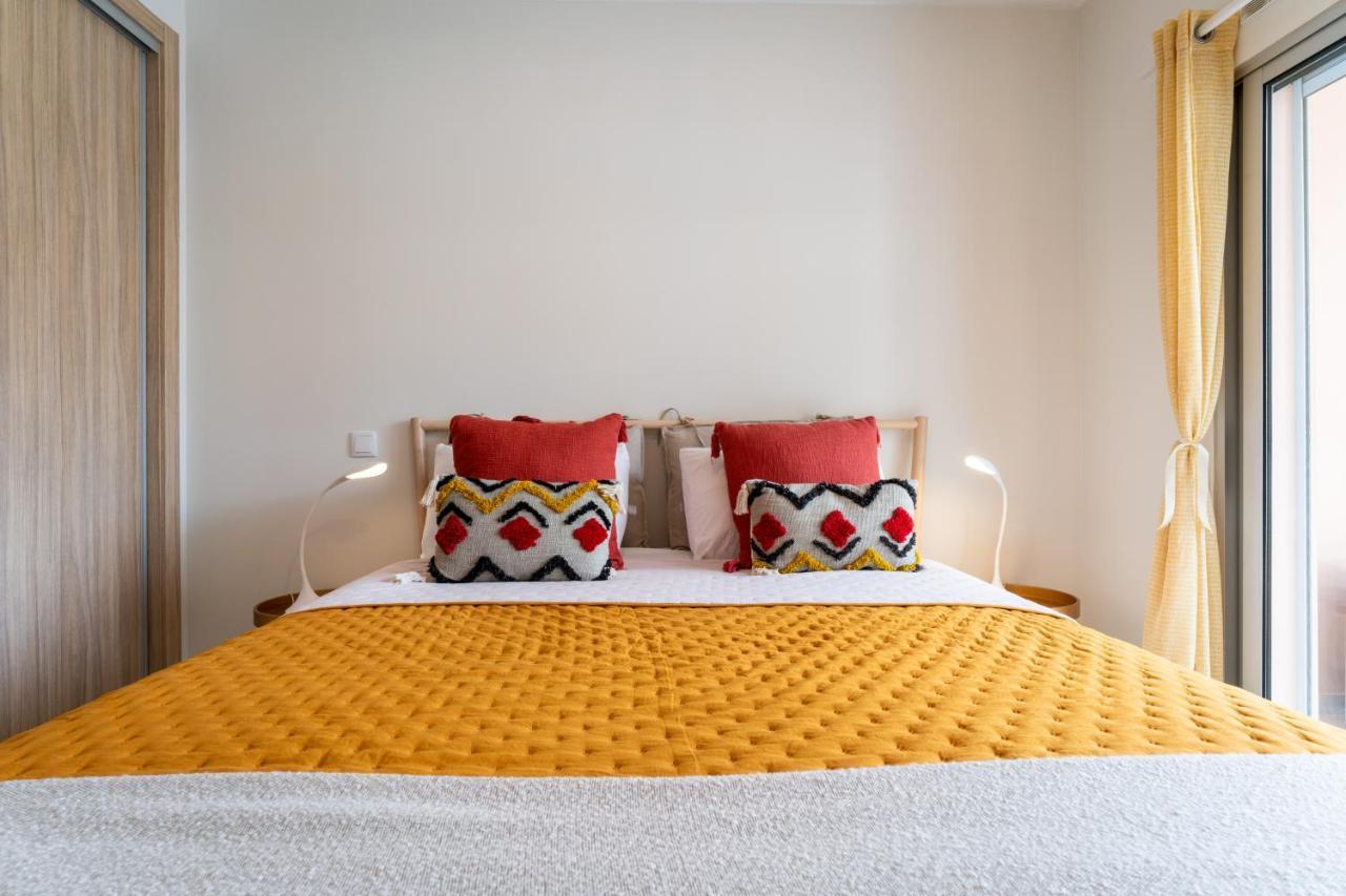 Sunny Brand New 2-Bedroom Apt - 500M From Praia Da Rocha With Ac And Pool! Portimão Exterior foto
