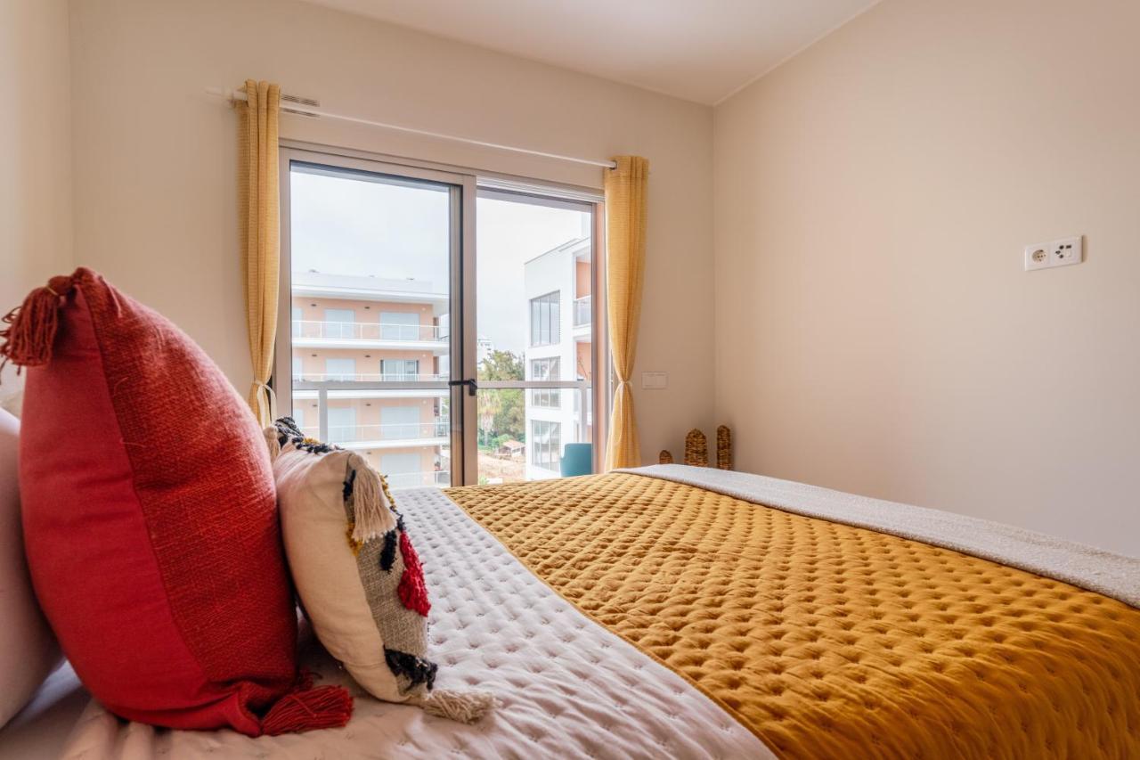 Sunny Brand New 2-Bedroom Apt - 500M From Praia Da Rocha With Ac And Pool! Portimão Exterior foto